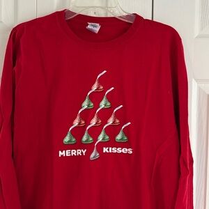 Merry Kisses Women's Hershey Glitter Kiss Red Long Sleeve Christmas Tee - Size M